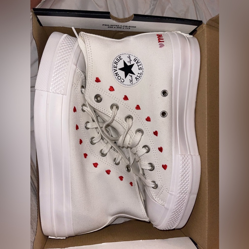 Valentine’s Day 2022 Converse